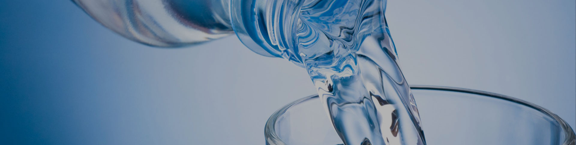 霈雨露純凈水品牌宣傳網(wǎng)站|一網(wǎng)天行-網(wǎng)站建設小程序APP系統(tǒng)軟件開發(fā)公司